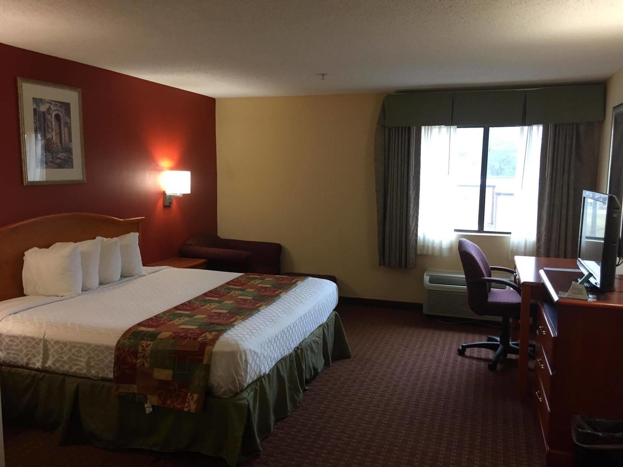 Millennium Inn Ellisville Εξωτερικό φωτογραφία